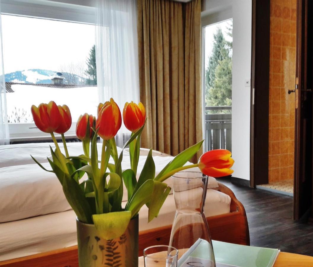 Hotel Gaestehaus Schmid à Oberstaufen Extérieur photo
