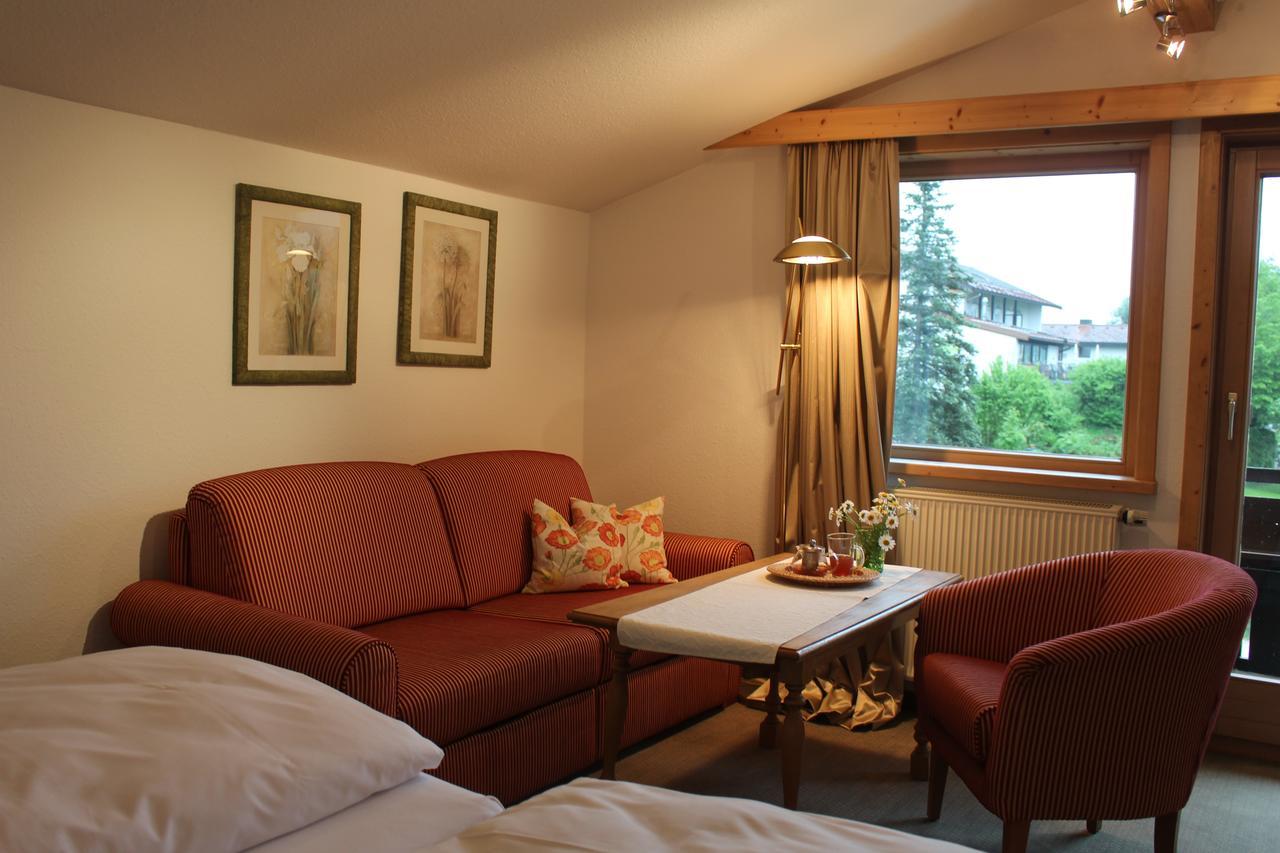 Hotel Gaestehaus Schmid à Oberstaufen Extérieur photo