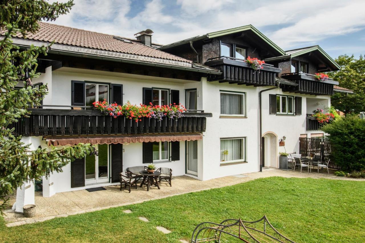 Hotel Gaestehaus Schmid à Oberstaufen Extérieur photo